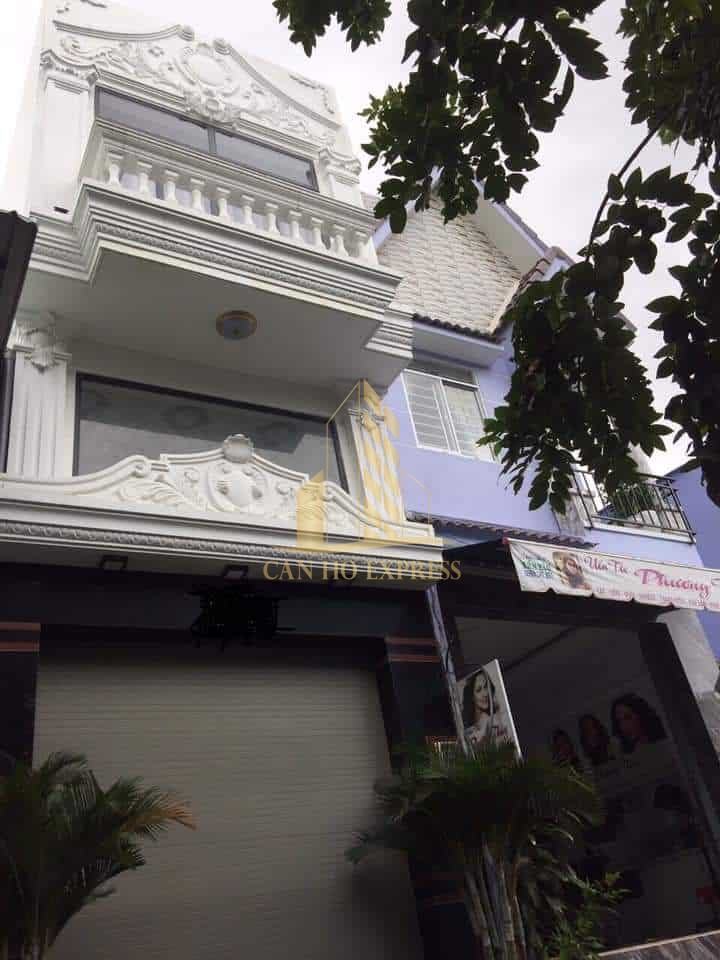 Bán Nhà Mặt Tiền Ngay Chợ Phú Thuận Quận 7